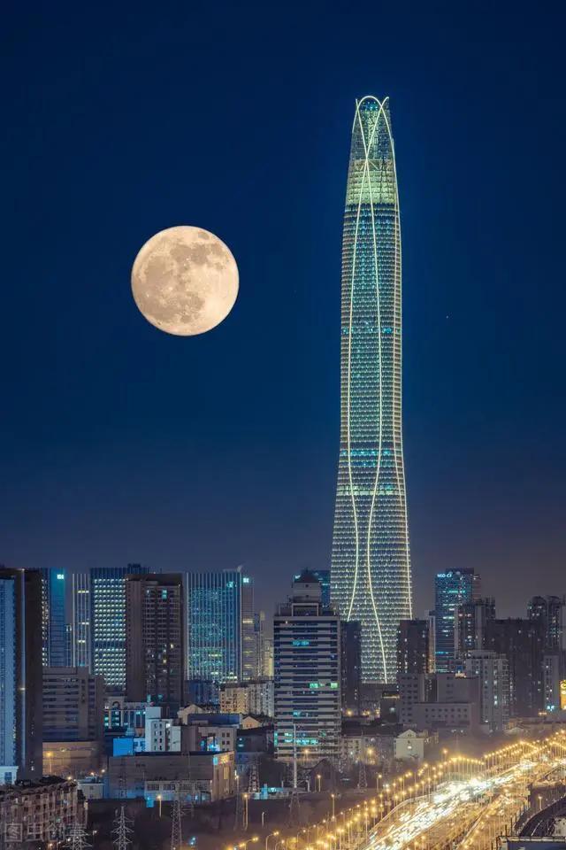 天津周大福金融中心获RICS中国奖多个奖项